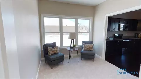 2986 Stonegate Dr, Maumee, OH 43537 photo 4