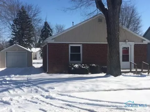 903 S Walnut St, Bryan, OH 43506 photo 1