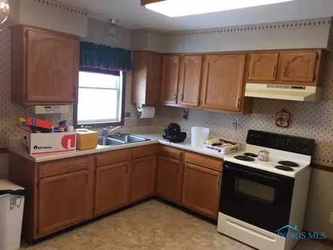 609 W Wayne St, Paulding, OH 45879 photo 6