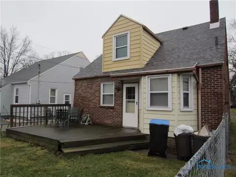 560 Robindale Ave, Oregon, OH 43616 photo 21