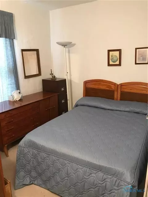 1030 Elysian Ave, Toledo, OH 43607 photo 8