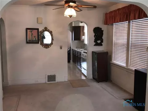 1030 Elysian Ave, Toledo, OH 43607 photo 6