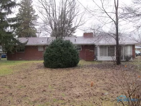 810 Mackow Dr, Toledo, OH 43607 photo 9