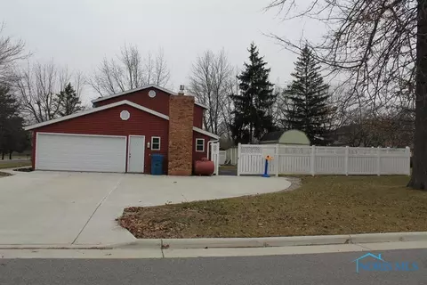 216 Ohio Dr, Bryan, OH 43506 photo 3