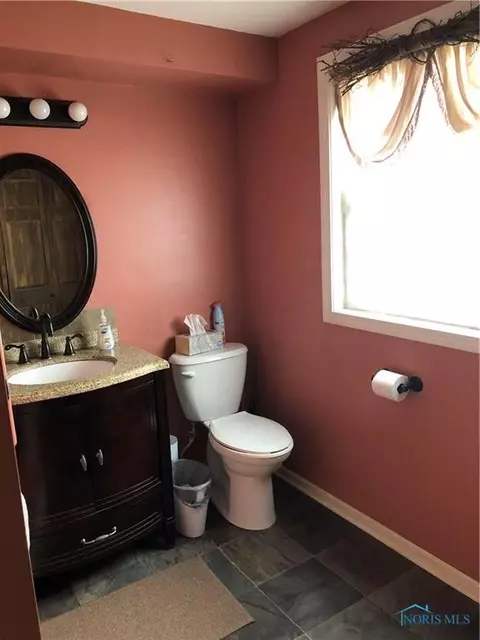 216 Ohio Dr, Bryan, OH 43506 photo 12