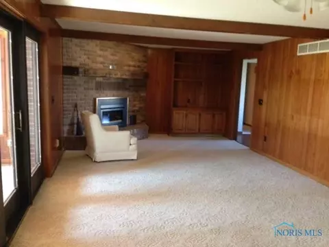 901 Cardinal Dr, Bryan, OH 43506 photo 2