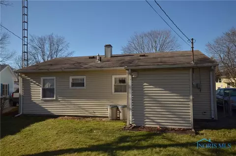 1840 E Benwick Rd, Toledo, OH 43613 photo 2