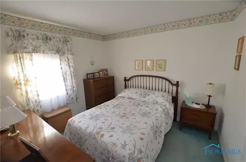 1840 E Benwick Rd, Toledo, OH 43613 photo 10