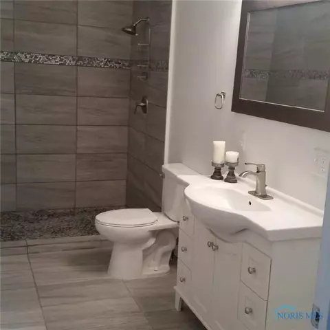 524 S Main St, Bryan, OH 43506 photo 8