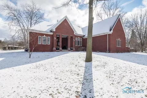 2016 Richards Rd, Toledo, OH 43607 photo 1