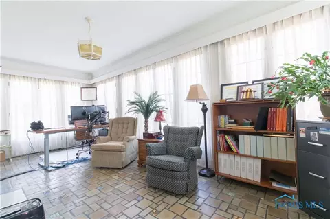 2041 Shenandoah Rd, Toledo, OH 43607 photo 10