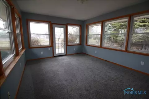2823 Starr Ave, Oregon, OH 43616 photo 10