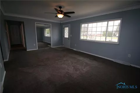 2823 Starr Ave, Oregon, OH 43616 photo 4