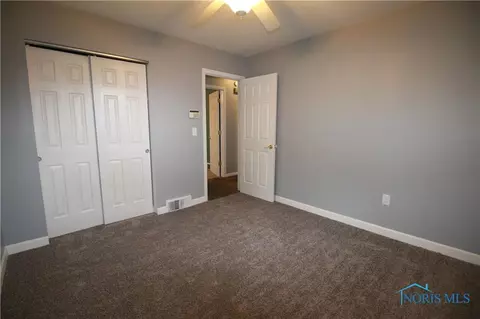 2823 Starr Ave, Oregon, OH 43616 photo 9