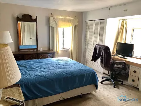 1764 Richards Rd, Toledo, OH 43607 photo 3