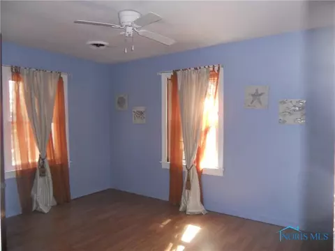 5835 Willacker Rd, Oregon, OH 43616 photo 6