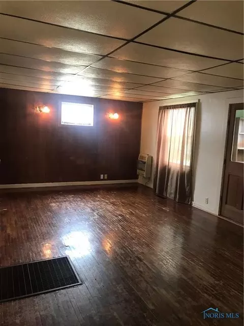 403 W Wayne St, Paulding, OH 45879 photo 12