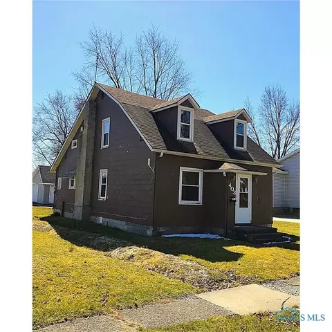 403 W Wayne St, Paulding, OH 45879 photo 1