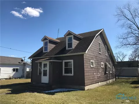 403 W Wayne St, Paulding, OH 45879 photo 2