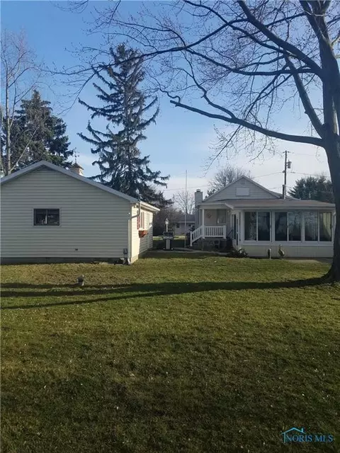 20937 W Yale, Williston, OH 43468 photo 5