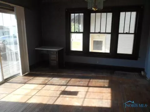 409 E Bement St, Bryan, OH 43506 photo 4