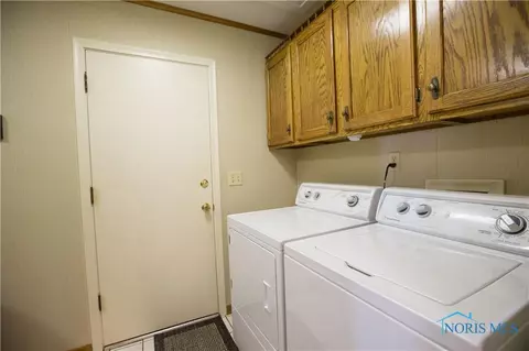 204 Warner St, Walbridge, OH 43465 photo 18