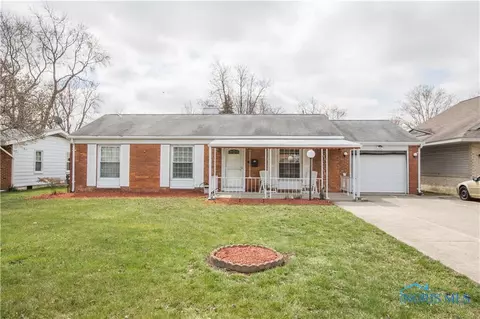 204 Warner St, Walbridge, OH 43465 photo 2