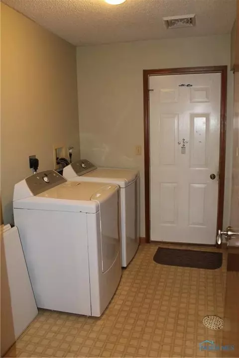 508 S Liberty St, West Unity, OH 43570 photo 14
