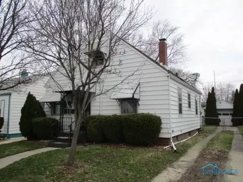 2326 Hinde Rd, Toledo, OH 43607 photo 2