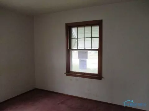 2326 Hinde Rd, Toledo, OH 43607 photo 8