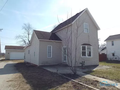 121 E South St, Wayne, OH 43466 photo 2