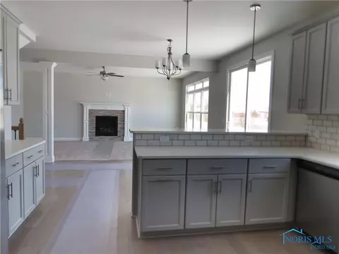 7544 Shoemaker Dr, Waterville, OH 43566 photo 14