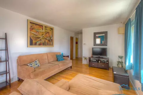 1385 Junior Dr, Maumee, OH 43537 photo 5