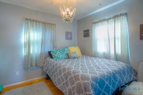 1385 Junior Dr, Maumee, OH 43537 photo 9