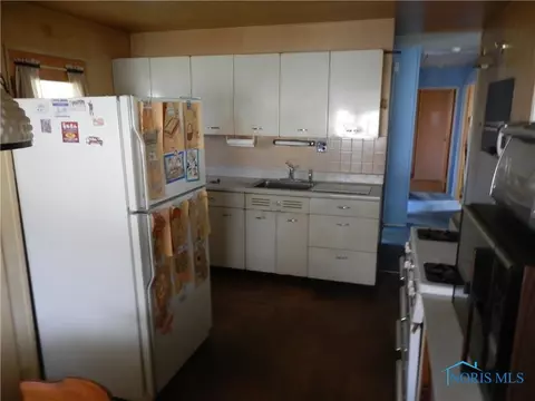 4026 Hill Ave, Toledo, OH 43607 photo 11
