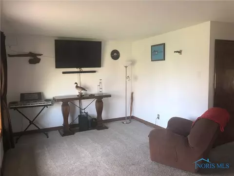 2941 Springtime Dr, Oregon, OH 43616 photo 4