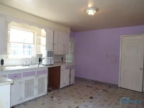 2032 Shenandoah Rd, Toledo, OH 43607 photo 7