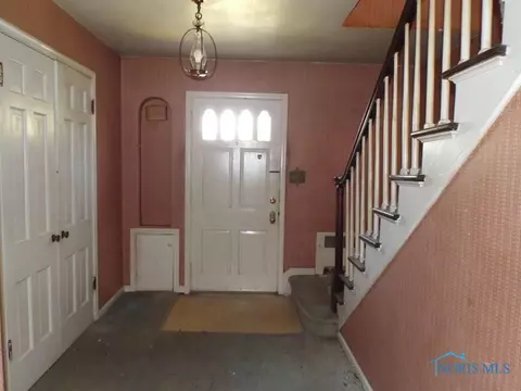2032 Shenandoah Rd, Toledo, OH 43607 photo 3