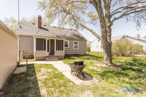 1730 Perth St, Toledo, OH 43607 photo 13