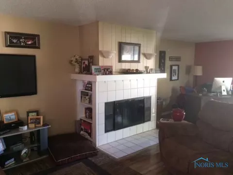 204 Brown Dr, Bryan, OH 43506 photo 4