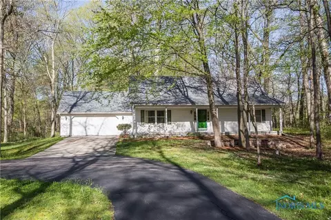 4010 Eber Rd, Monclova, OH 43542 photo 1