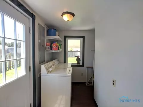 427 N Edwards St, Ada, OH 45810 photo 18