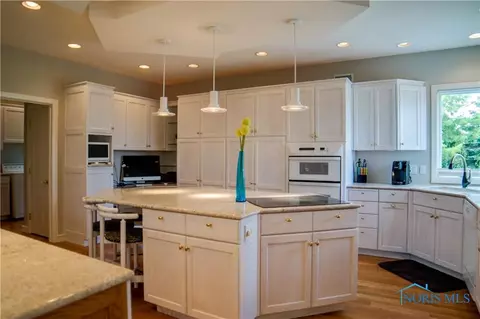 7413 Coder Rd, Maumee, OH 43537 photo 7
