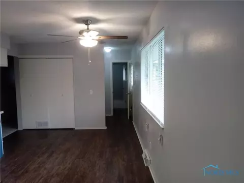 1533 Cherry Valley Rd, Toledo, OH 43607 photo 6