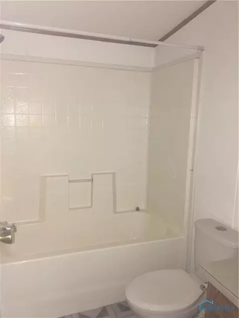 124 Sawmill Rd, Lyons, OH 43533 photo 7