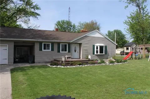 135 E Hubbard St, Hamler, OH 43524 photo 5