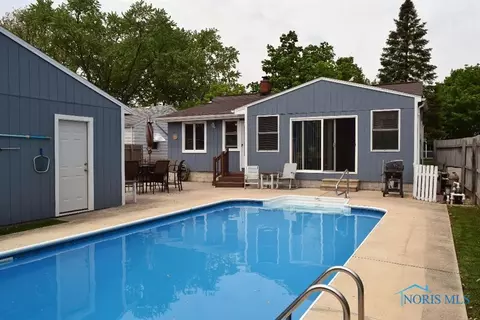 1386 Junior Dr, Maumee, OH 43537 photo 5