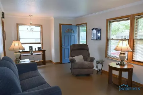1386 Junior Dr, Maumee, OH 43537 photo 7