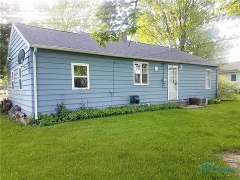 839 N Cherry St, Paulding, OH 45879 photo 4