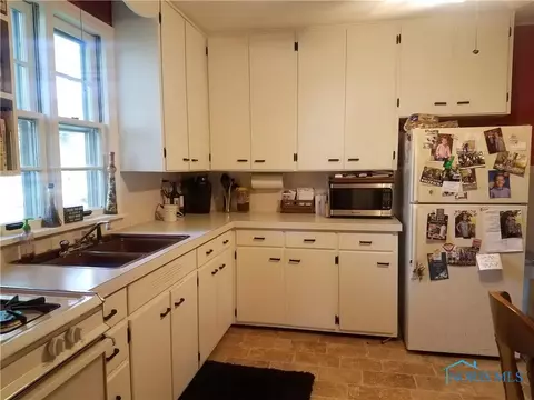 839 N Cherry St, Paulding, OH 45879 photo 9